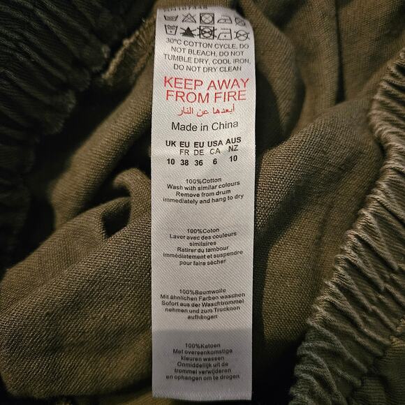 Prettylittlething Woman's Sz 6 Green Wide Leg Pull On Cargo Pants‎ - Picture 6 of 8